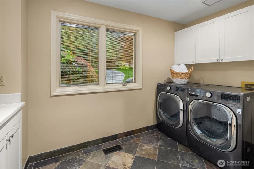 Property photo for 18121 Ne 129th Place, Redmond photo 27