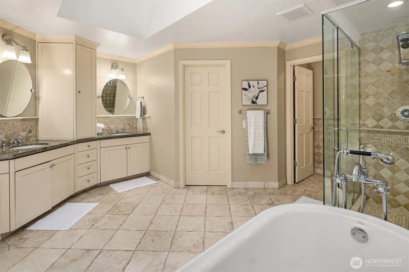 Property photo for 18121 Ne 129th Place, Redmond photo 29