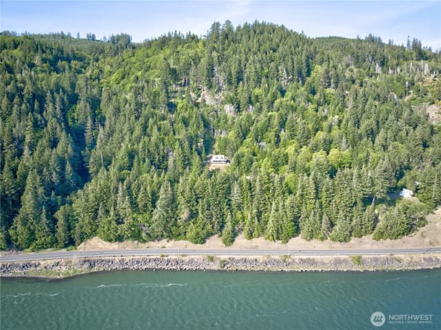 Property photo for 46 Wildwood Lane, Cathlamet photo 3