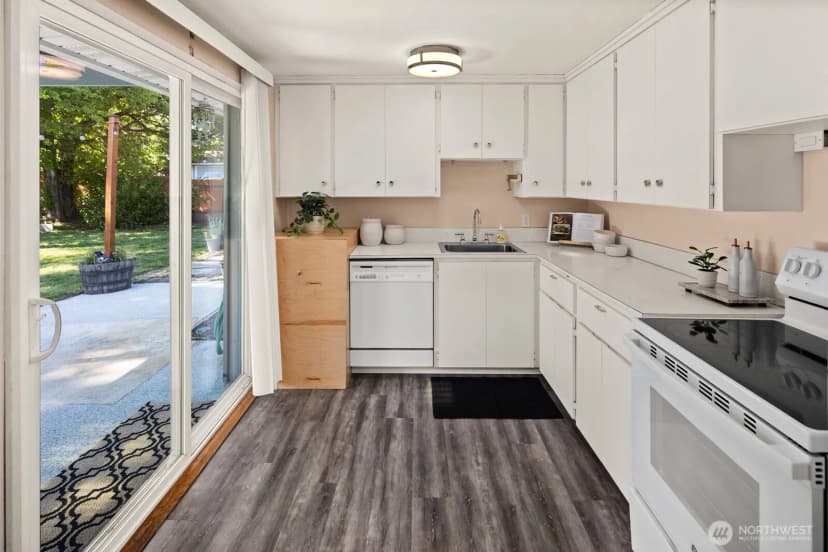 Property photo for 23402 50th Avenue W, Mountlake Terrace photo 7