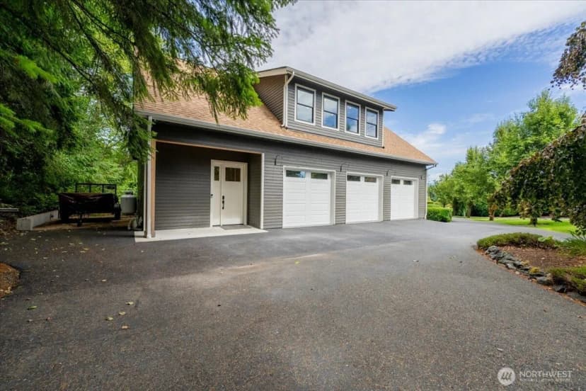 Property photo for 11504 128th Drive Ne, Lake Stevens photo 17