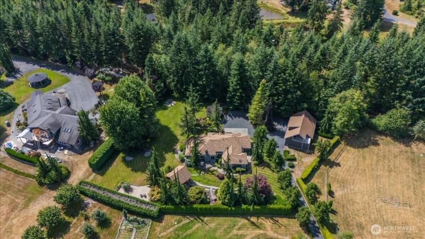 Property photo for 11504 128th Drive Ne, Lake Stevens photo 2