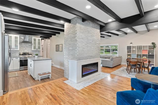 Property photo for 18568 Densmore Avenue N, Shoreline