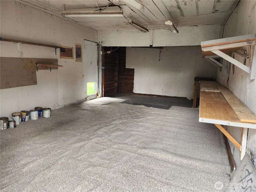 Property photo for 211 E Cherry Street, Centralia photo 12