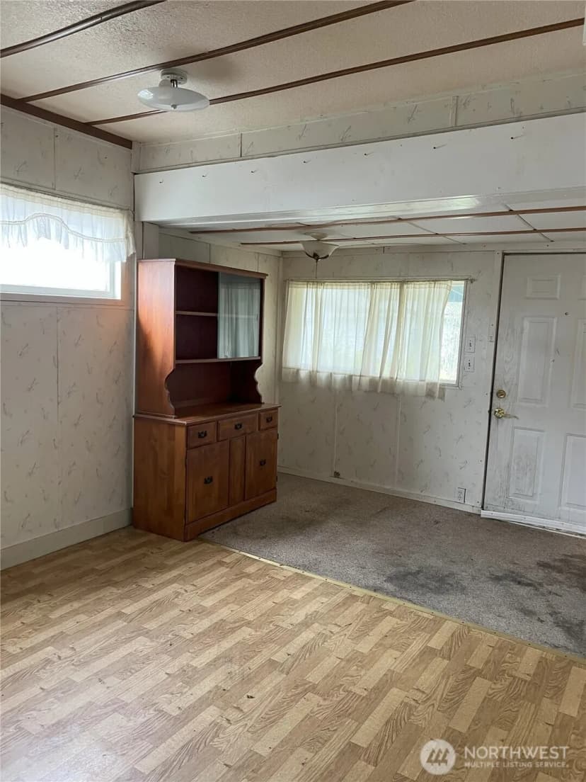 Property photo for 211 E Cherry Street, Centralia photo 18