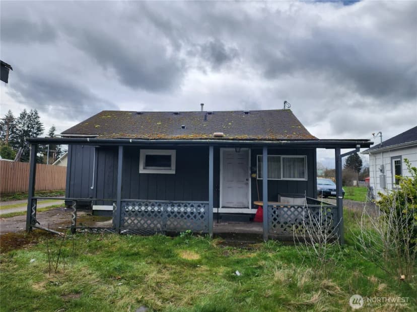 Property photo for 211 E Cherry Street, Centralia photo 11