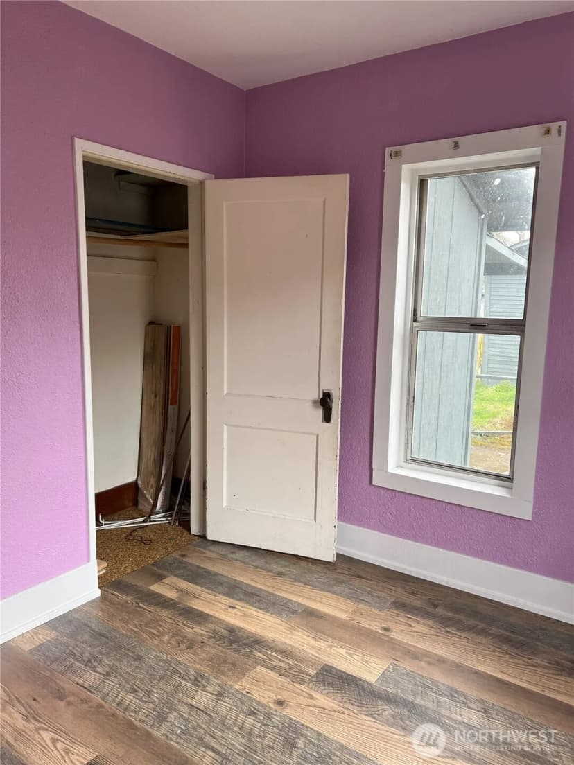 Property photo for 211 E Cherry Street, Centralia photo 25