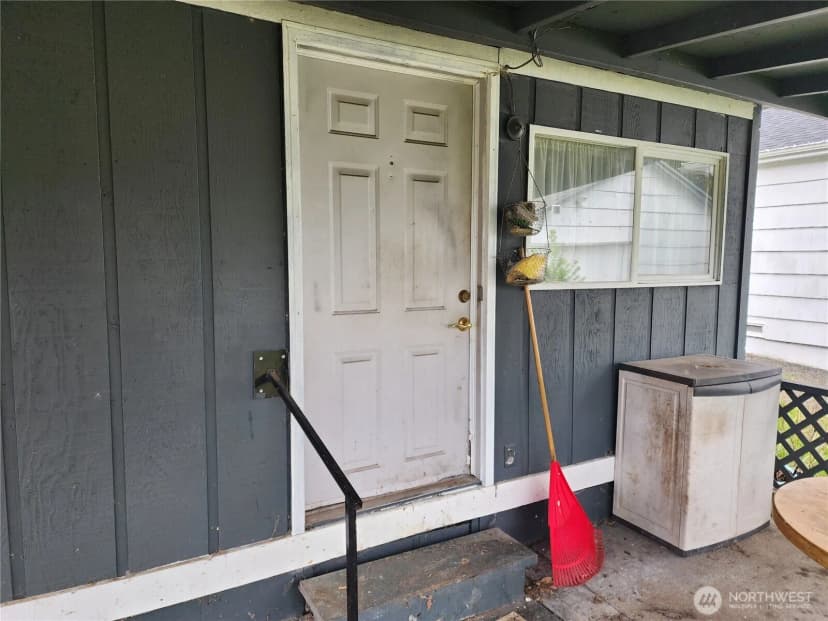 Property photo for 211 E Cherry Street, Centralia photo 6