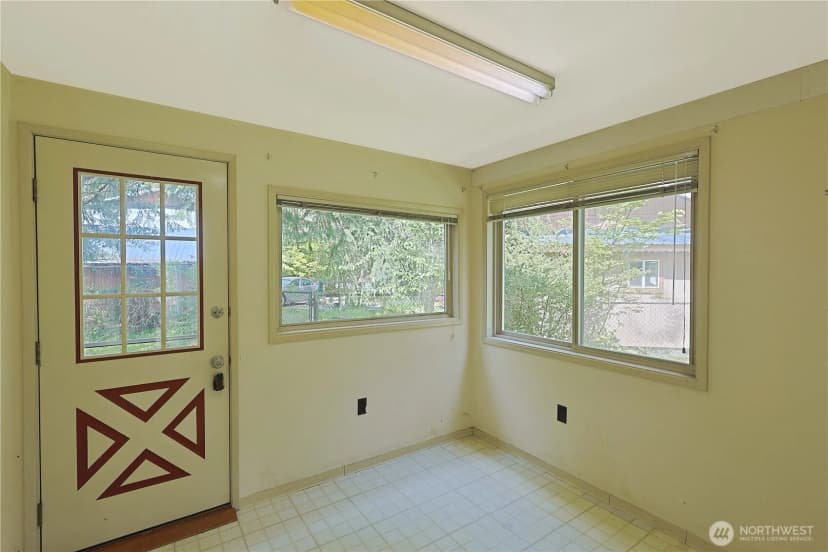 Property photo for 109 Mountain View Drive S, Ashford photo 14