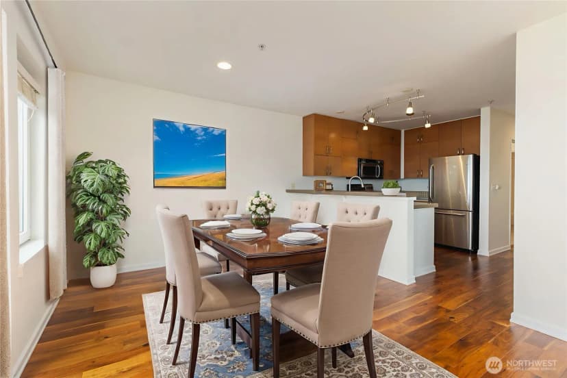 Property photo for 2400 Western Avenue #807, Seattle photo 10