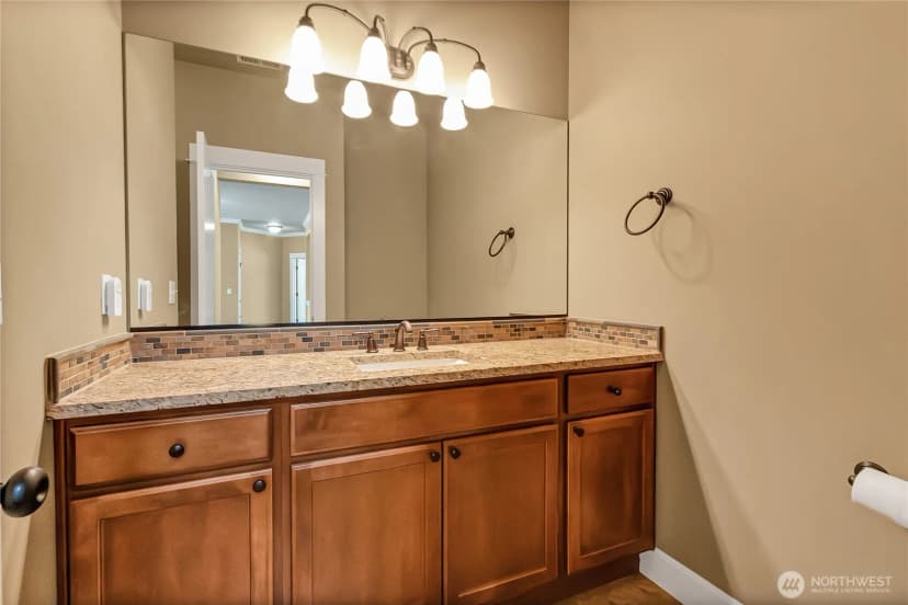 Property photo for 9440 Piperhill Drive Se, Olympia photo 24