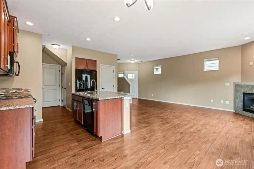 Property photo for 21421 104th Street Ct E, Bonney Lake photo 10
