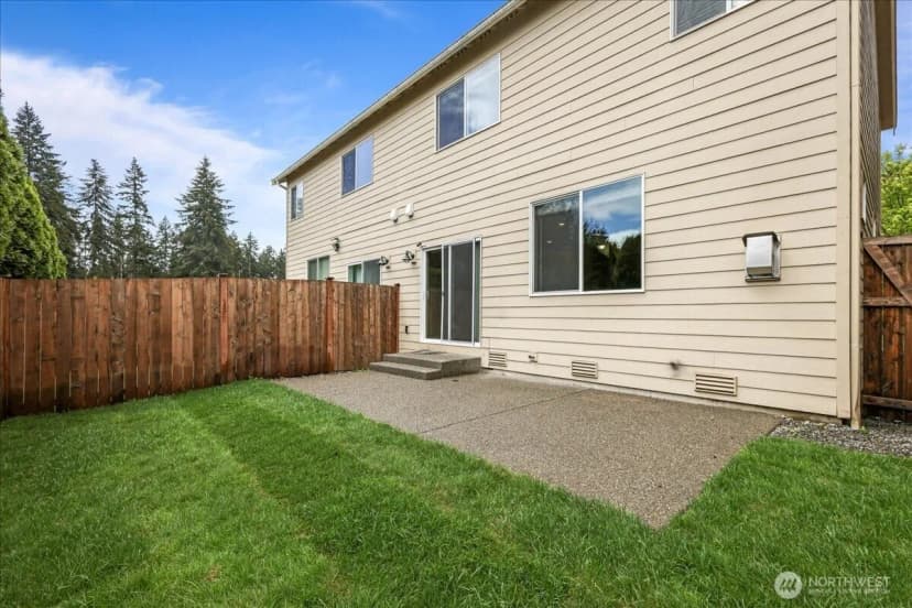 Property photo for 21421 104th Street Ct E, Bonney Lake photo 9