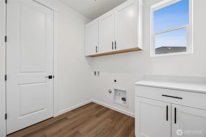 Property photo for 912 Lucas Avenue #17, Buckley photo 39
