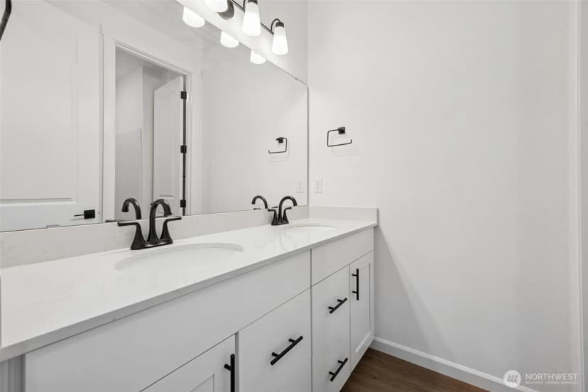 Property photo for 912 Lucas Avenue #17, Buckley photo 37