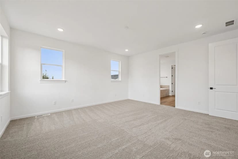 Property photo for 912 Lucas Avenue #17, Buckley photo 28
