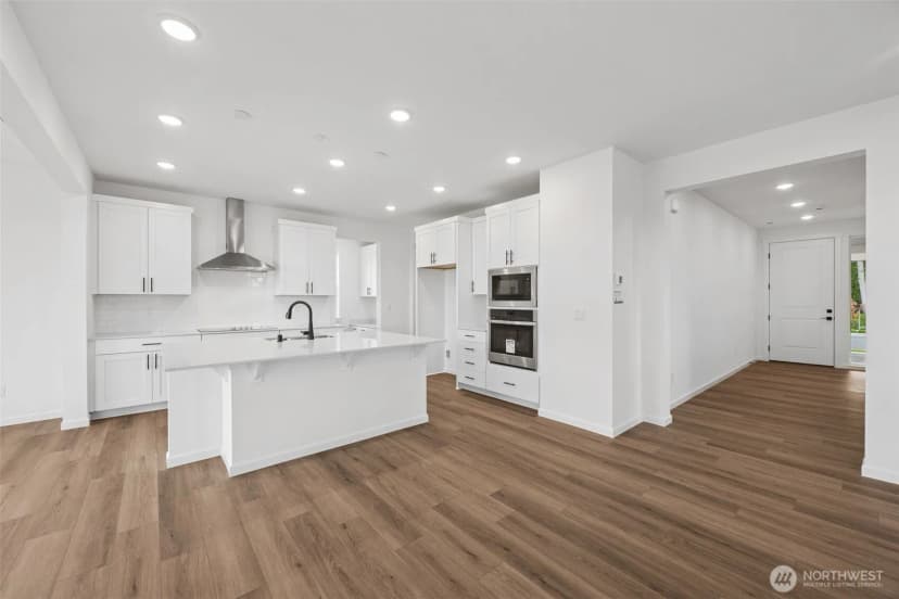 Property photo for 912 Lucas Avenue #17, Buckley photo 15