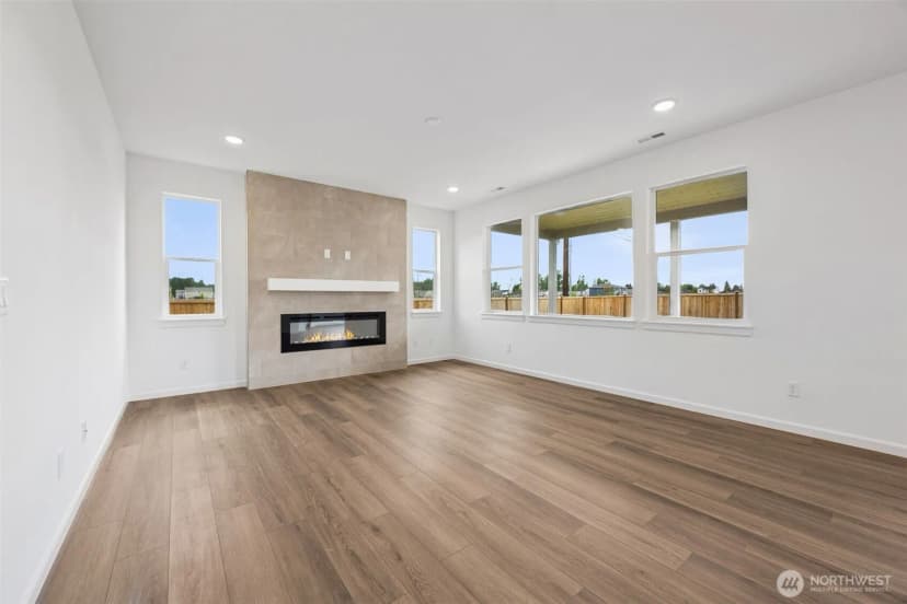 Property photo for 912 Lucas Avenue #17, Buckley photo 12