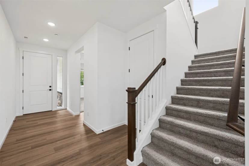 Property photo for 912 Lucas Avenue #17, Buckley photo 9