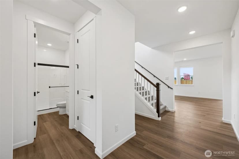 Property photo for 912 Lucas Avenue #17, Buckley photo 8