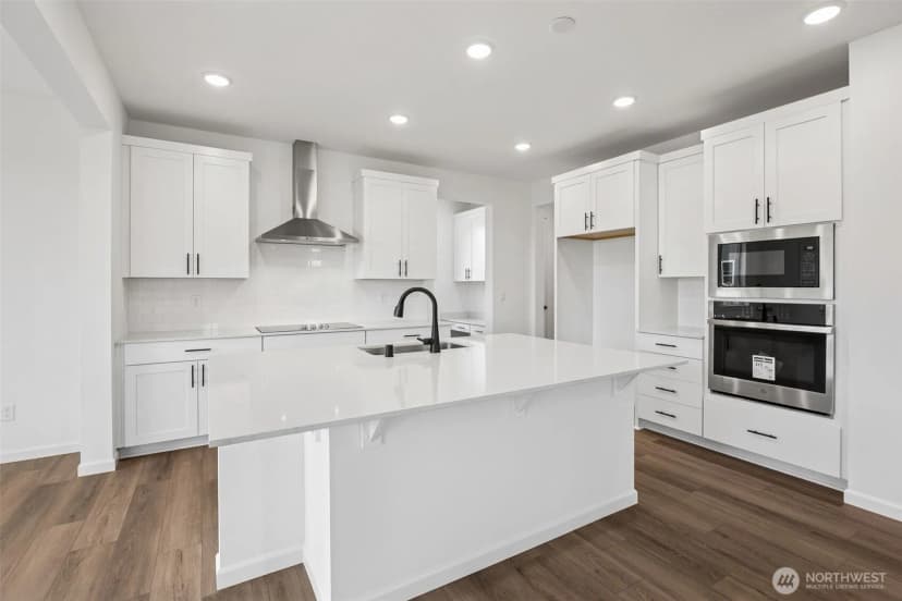 Property photo for 912 Lucas Avenue #17, Buckley photo 16