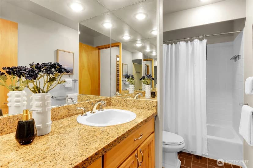 Property photo for 11611 73rd Place Ne, Kirkland photo 16