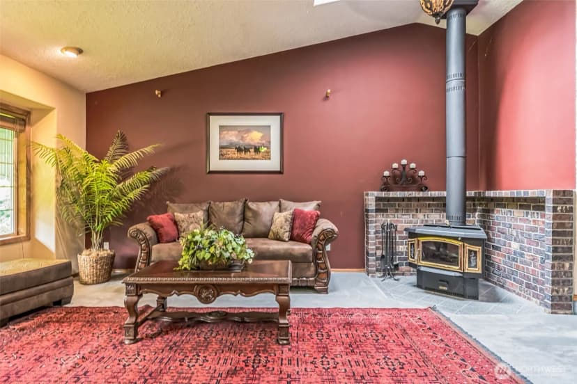 Property photo for 3220 N Pacific Avenue, Kelso photo 8