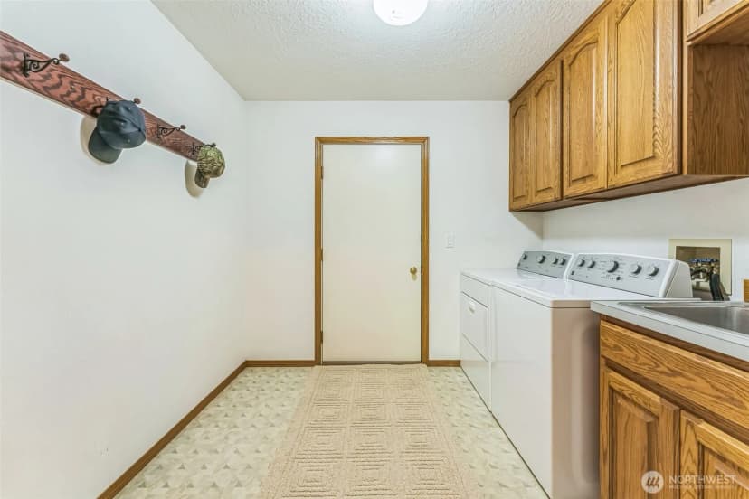 Property photo for 3220 N Pacific Avenue, Kelso photo 27