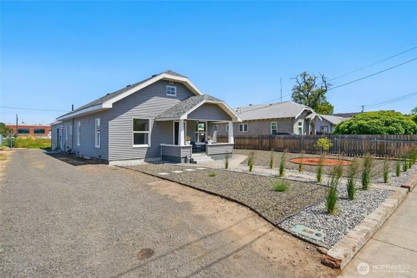 Property photo for 1128 W Elm Street, Walla Walla photo 2