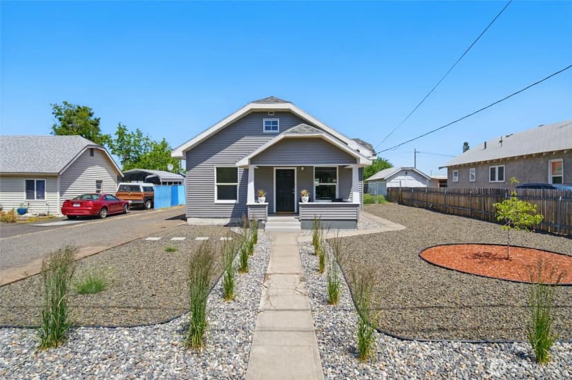 Property photo for 1128 W Elm Street, Walla Walla