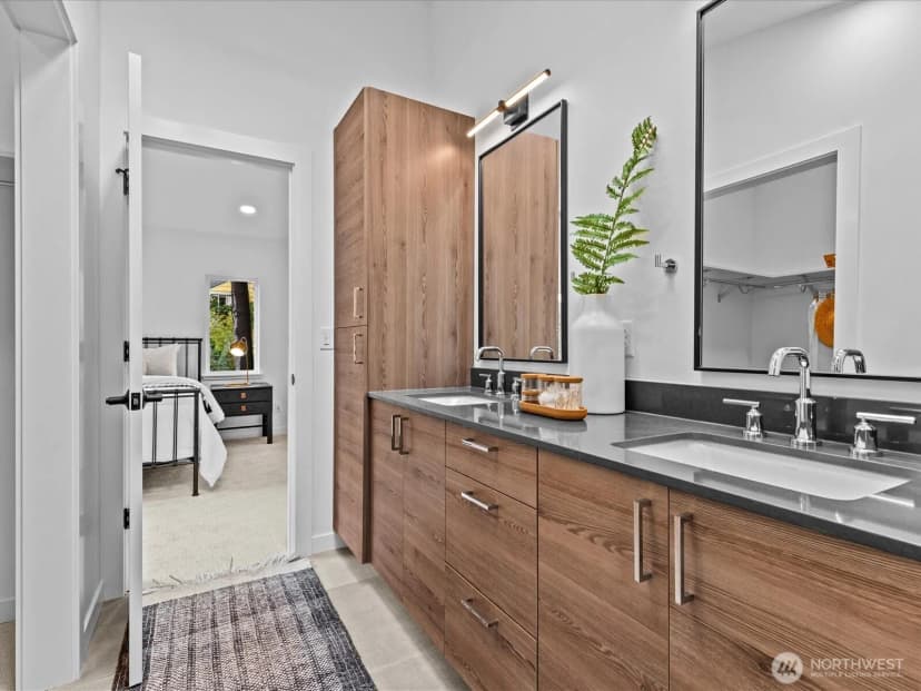 Property photo for 9017 Dibble Avenue Nw #b, Seattle photo 20