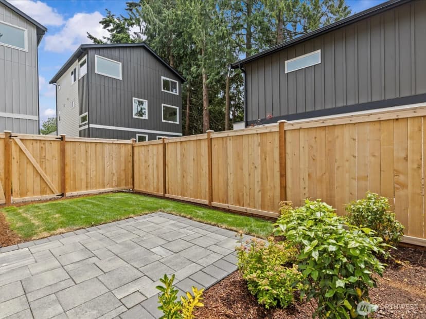 Property photo for 9017 Dibble Avenue Nw #b, Seattle photo 11