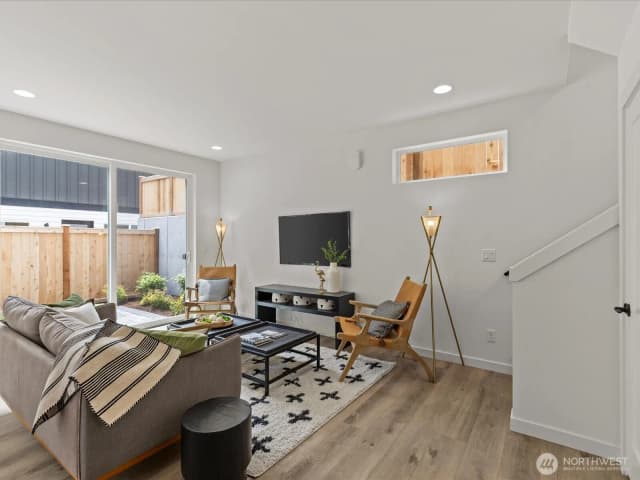 Property photo for 9017 Dibble Avenue Nw #b, Seattle photo 5