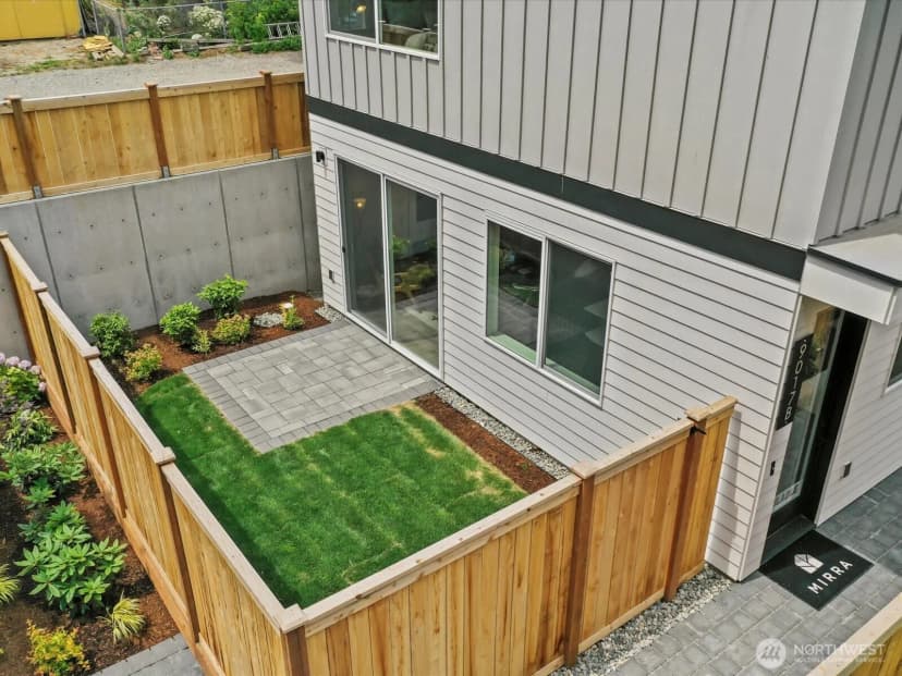 Property photo for 9017 Dibble Avenue Nw #b, Seattle photo 2
