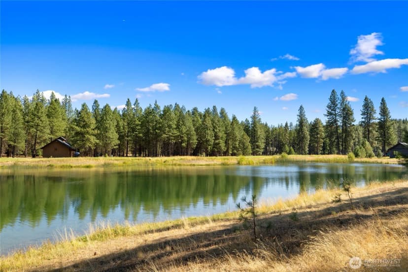 Property photo for 950 Coal Mine Way, Cle Elum photo 2