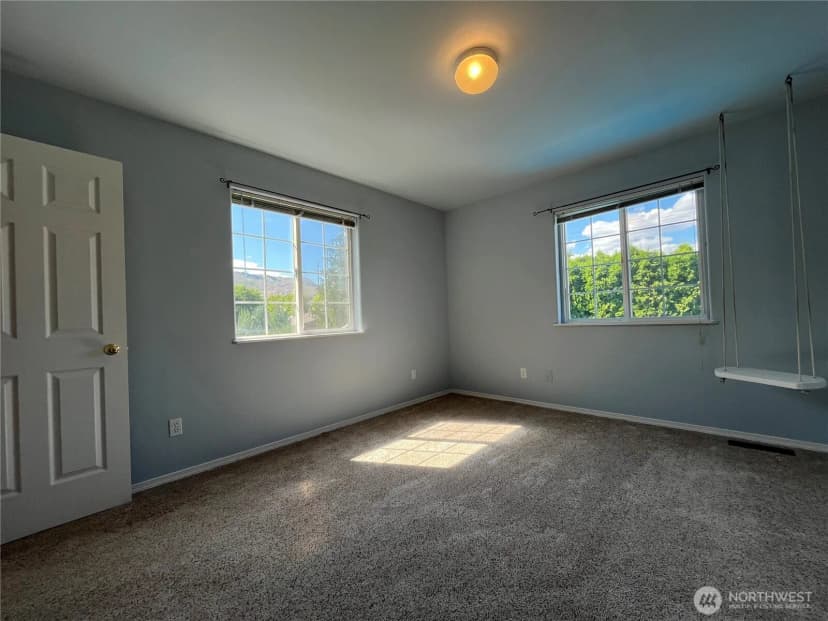 Property photo for 1516 4th Street, Wenatchee photo 9