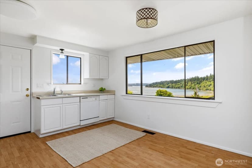 Property photo for 13371 Eagle Street, Anacortes photo 11