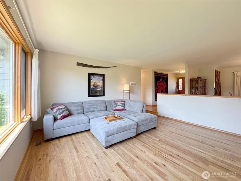Property photo for 22 E Bedinger Road, Sequim photo 8