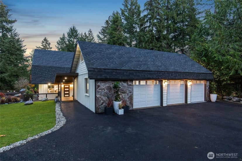 Property photo for 4501 Hemlock Lane Nw, Gig Harbor photo 11