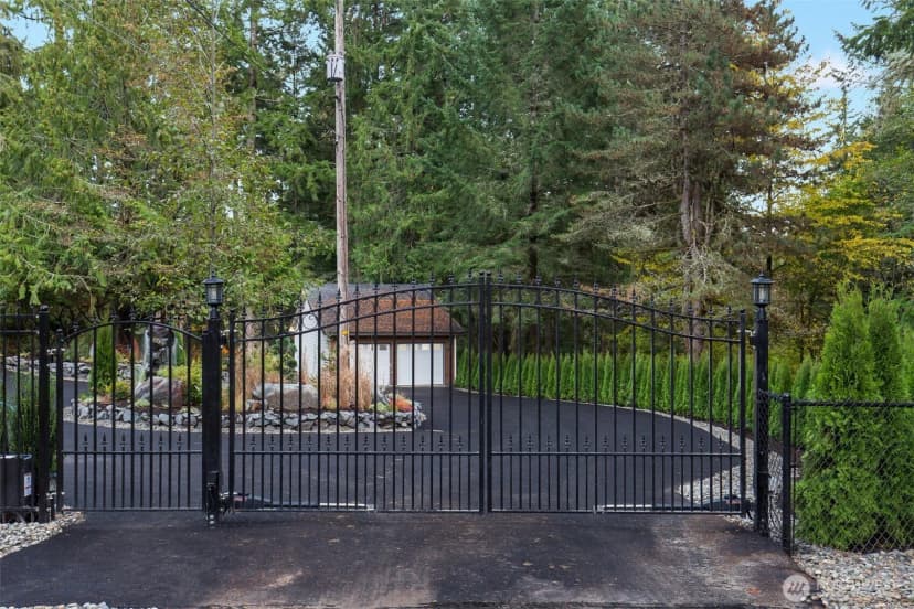 Property photo for 4501 Hemlock Lane Nw, Gig Harbor photo 9