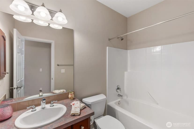 Property photo for 8315 Vashon Drive Ne, Lacey photo 15