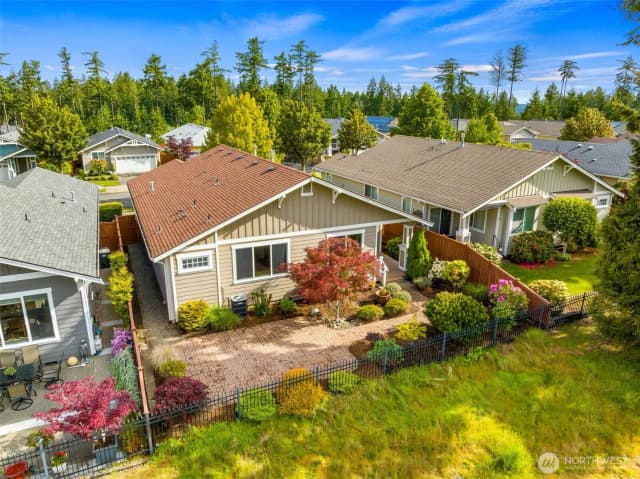 Property photo for 8315 Vashon Drive Ne, Lacey photo 4