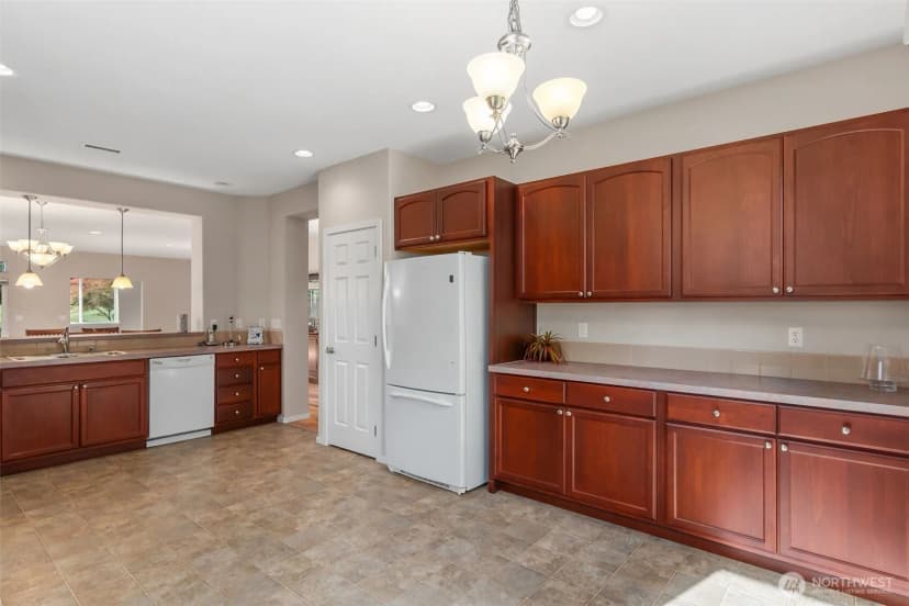 Property photo for 8315 Vashon Drive Ne, Lacey photo 12