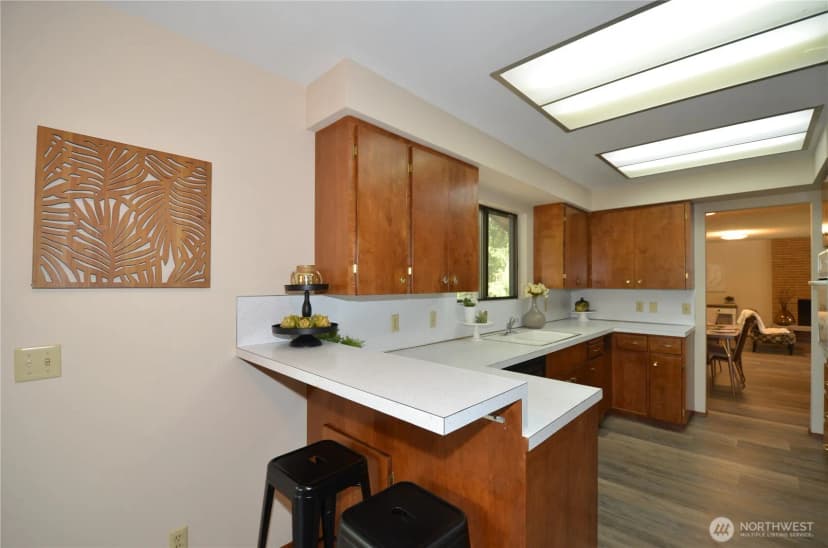 Property photo for 18215 108th Avenue Ne, Bothell photo 13