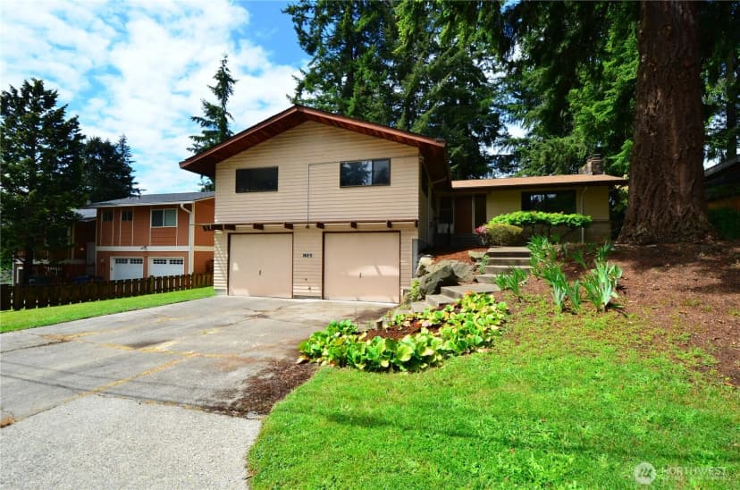 Property photo for 18215 108th Avenue Ne, Bothell