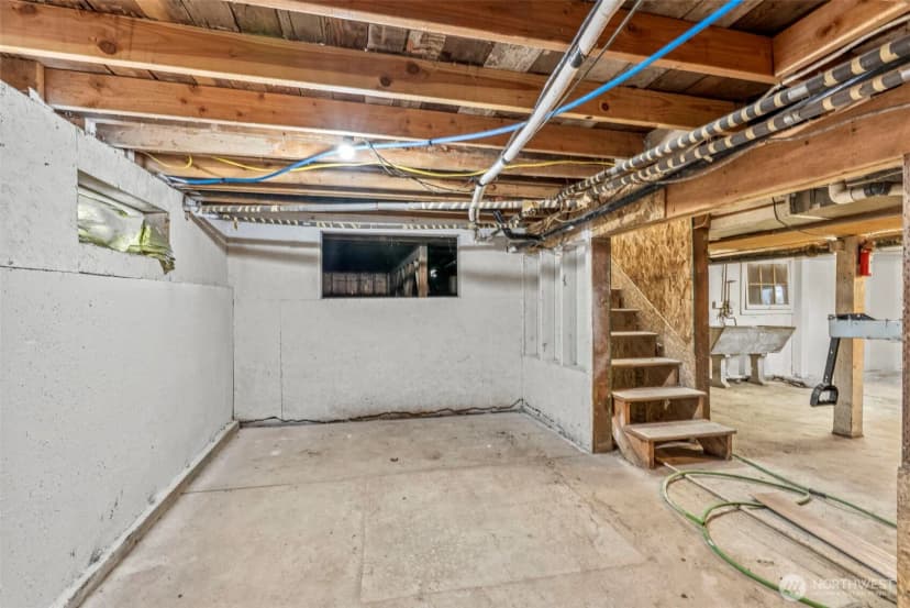 Property photo for 2914 Columbia Heights Road, Longview photo 20