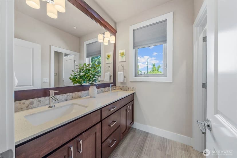 Property photo for 4021 91st Avenue Se, Mercer Island photo 29