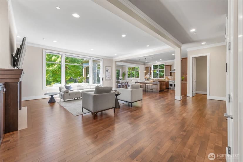 Property photo for 4021 91st Avenue Se, Mercer Island photo 9
