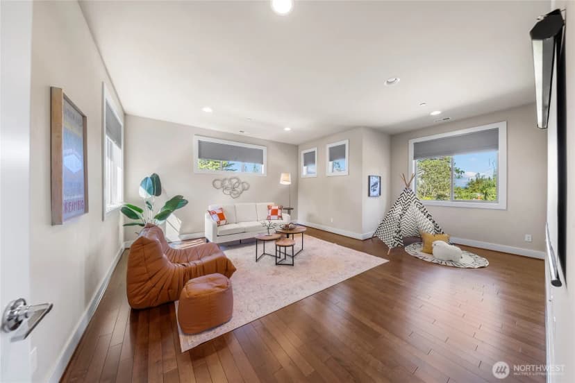 Property photo for 4021 91st Avenue Se, Mercer Island photo 23