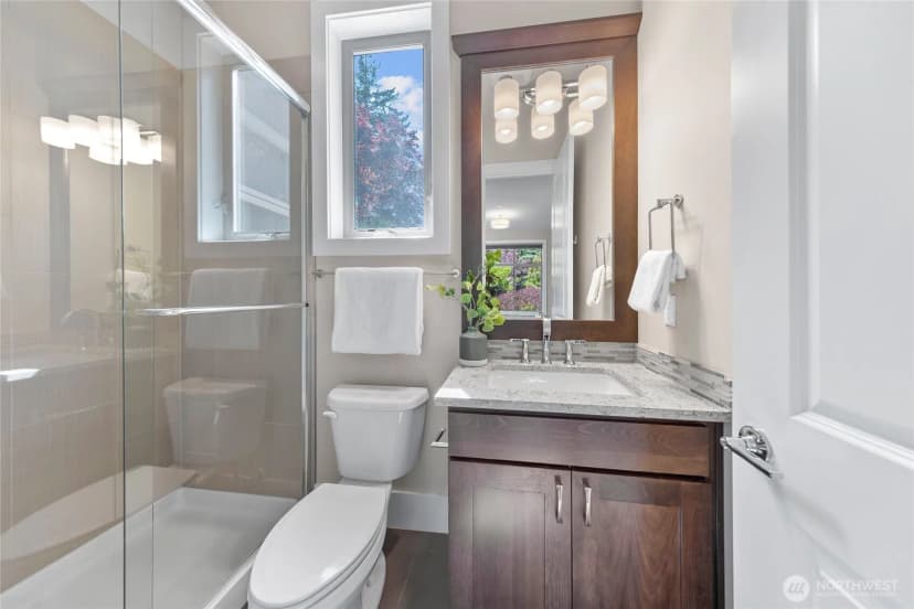 Property photo for 4021 91st Avenue Se, Mercer Island photo 27